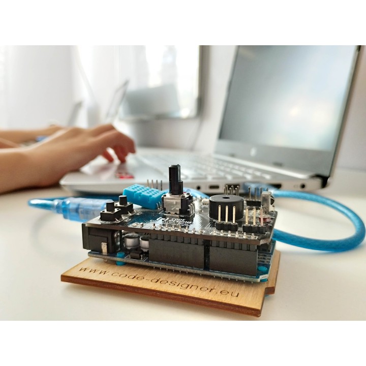Kurs Arduino Pro ze sprzętem – Education Board v1 i pełny pakiet materiałów